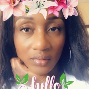 Meet your Posher, Charmaine